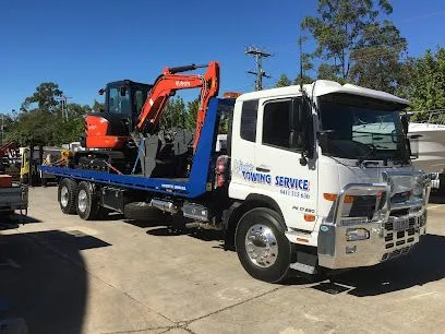 Mick's Towing Service, Carrara