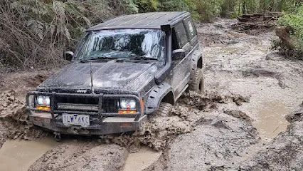 Aus Jeep Spares, Endeavour Hills