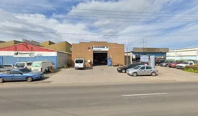 Friend's Holden Wreckers, North Geelong